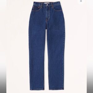 Curve Love Ultra High Rise 90s Straight Jean